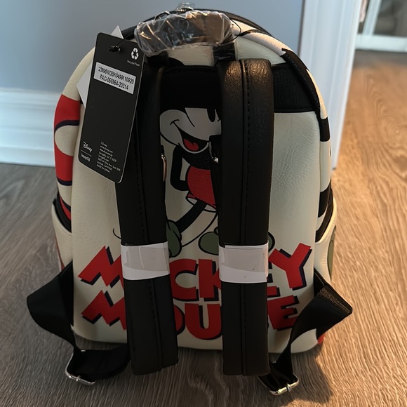 ✨HOST PICK✨ Loungefly Mickey Mouse Backpack - Picture 5 of 7
